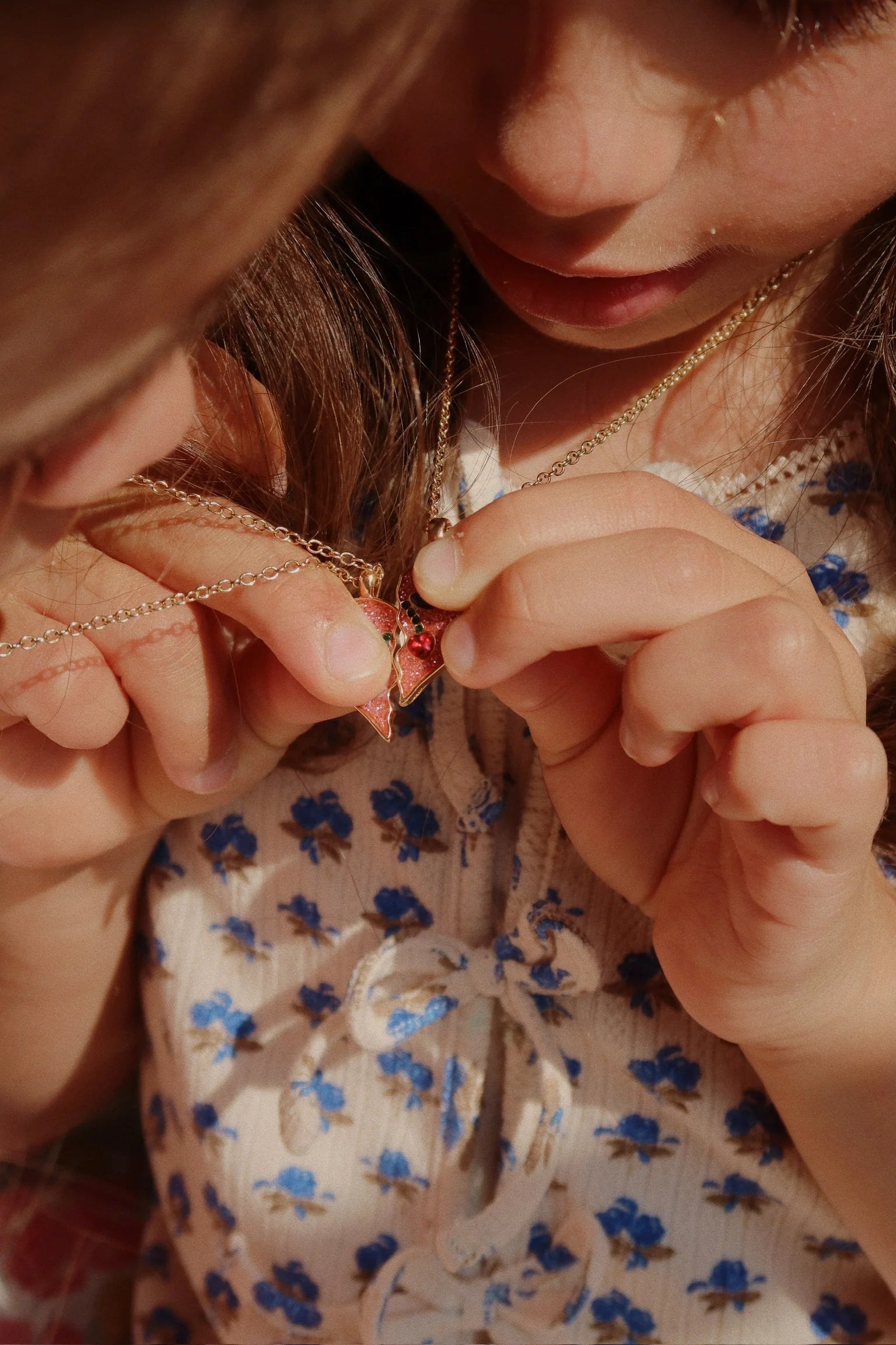 BESTIE NECKLACE in Cherry